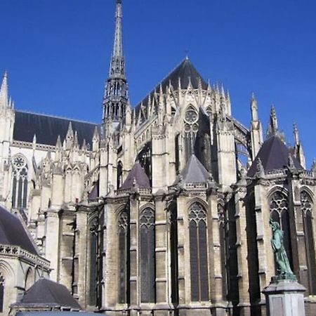 Super Studio Au Pied De La Cathedrale Apartment Amiens Ngoại thất bức ảnh